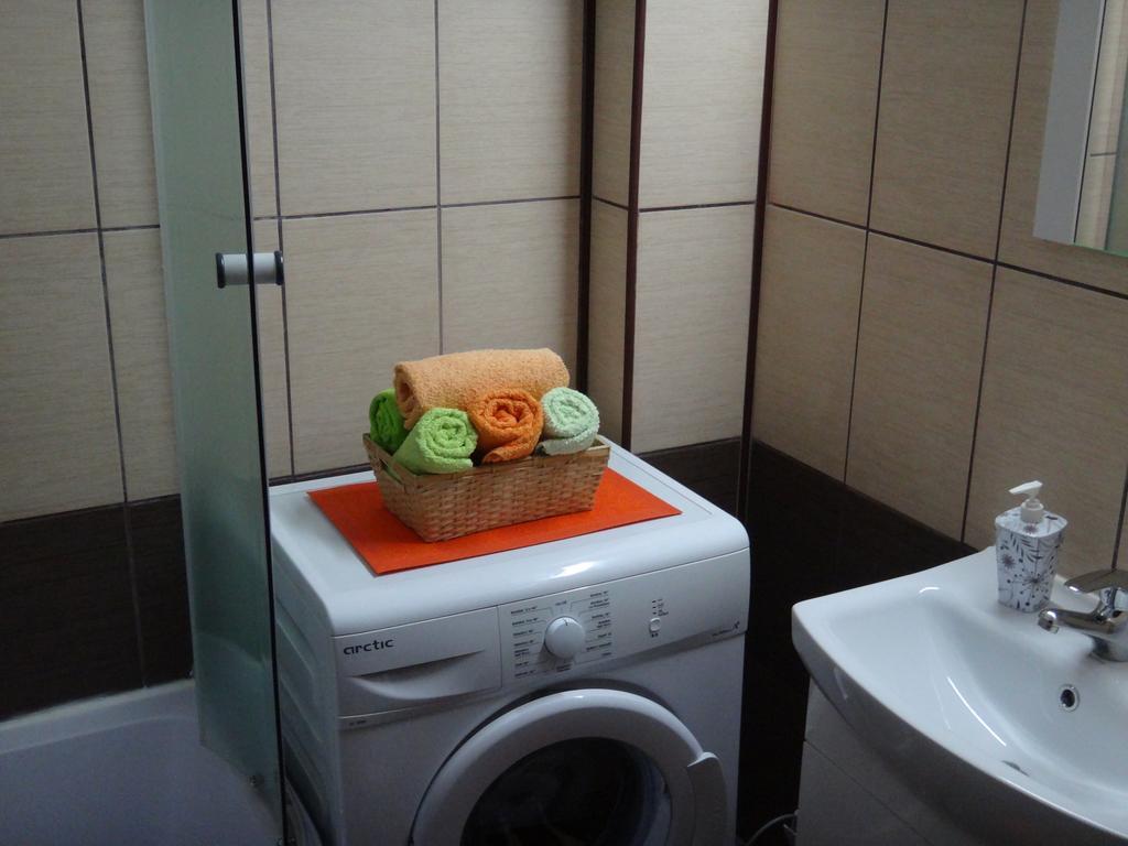 Bucharestby Apartments Phòng bức ảnh